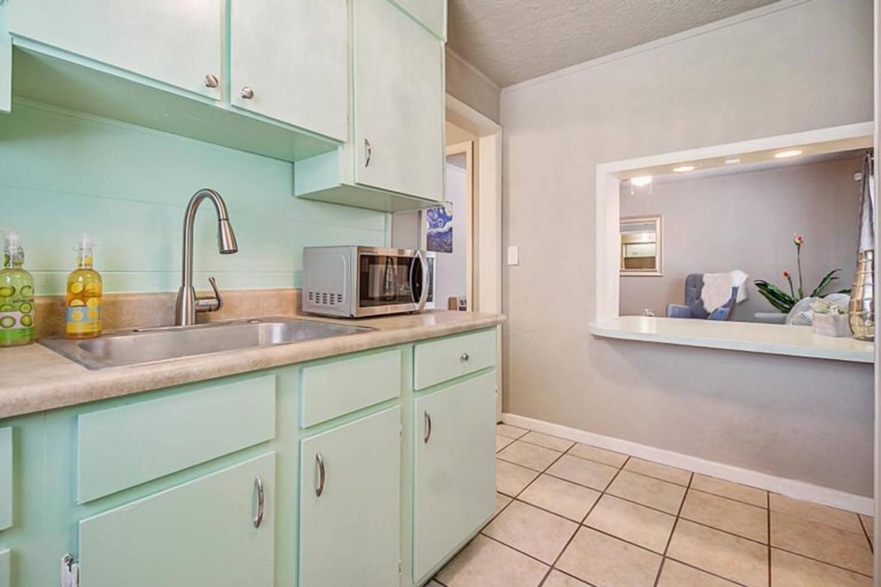 Cozy & Comfy - Few Blocks Away From Plaza District Apartman Oklahoma City Kültér fotó